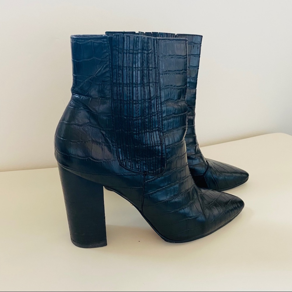Pour la Victroire Booties